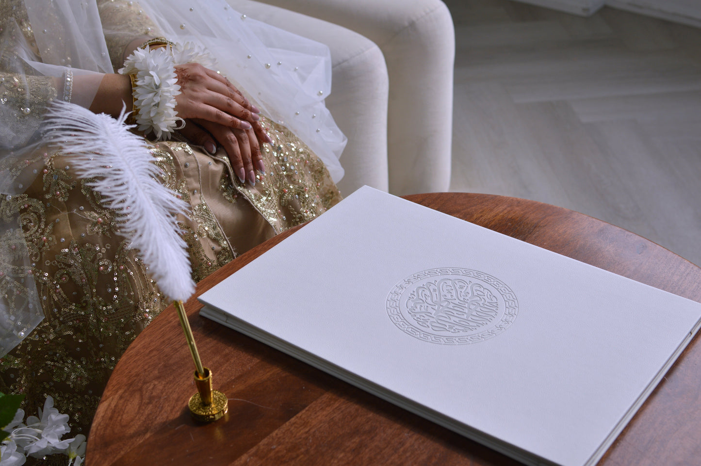 White Chain Nikah Certificate Folder Set