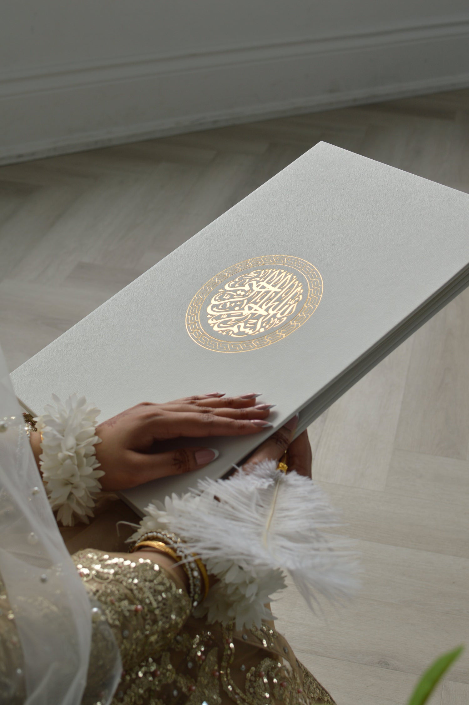 Gold Chain Nikah Certificate Folder Set